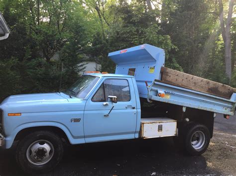 2 Miles from Nashville, Tennessee. . Small dump trucks for sale by owner
